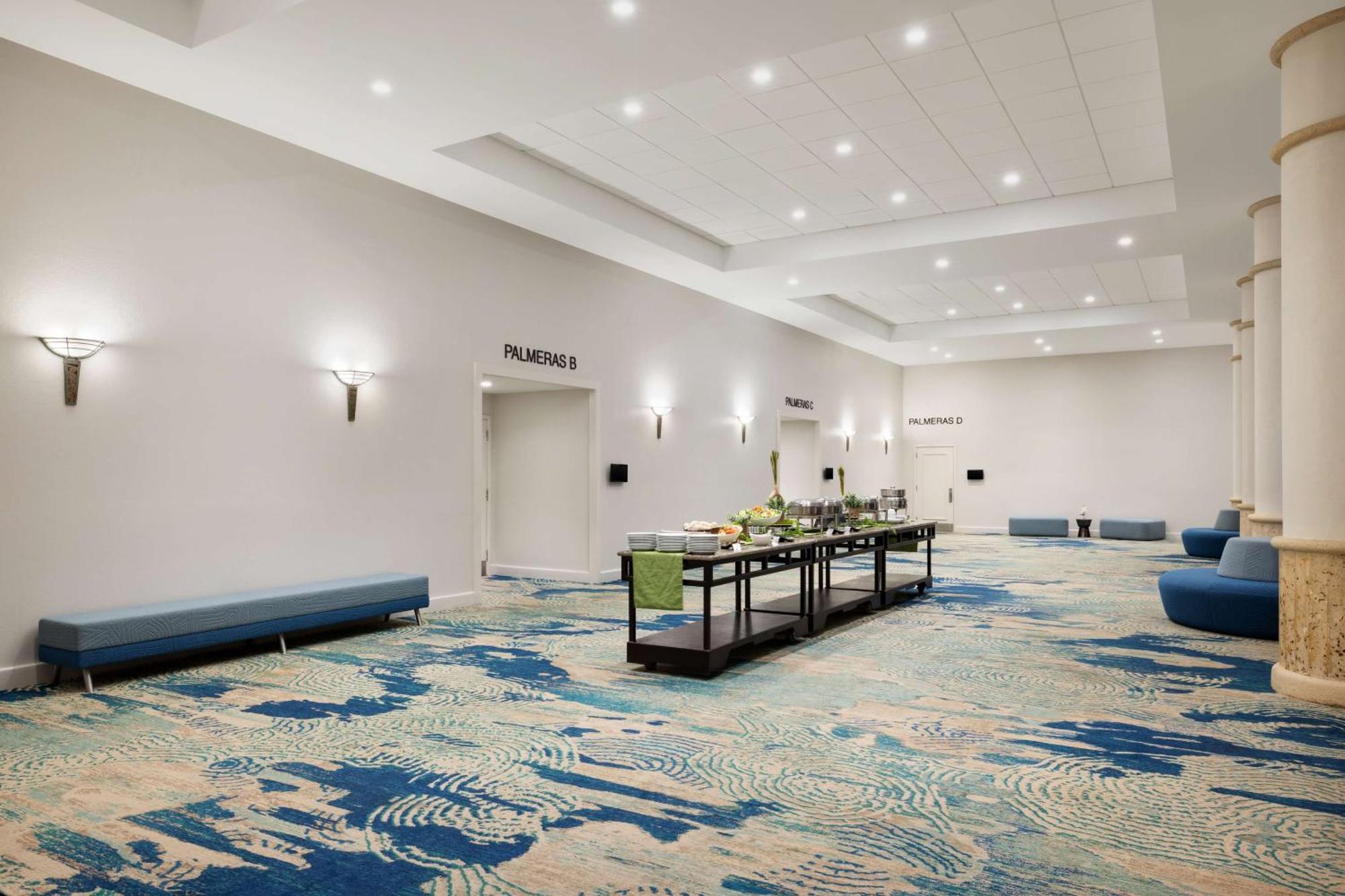 Embassy Suites By Hilton San Juan - Hotel & Casino Екстер'єр фото